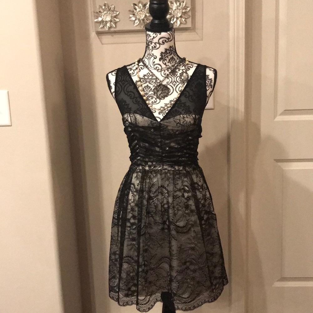🍒bebe Lace Dress